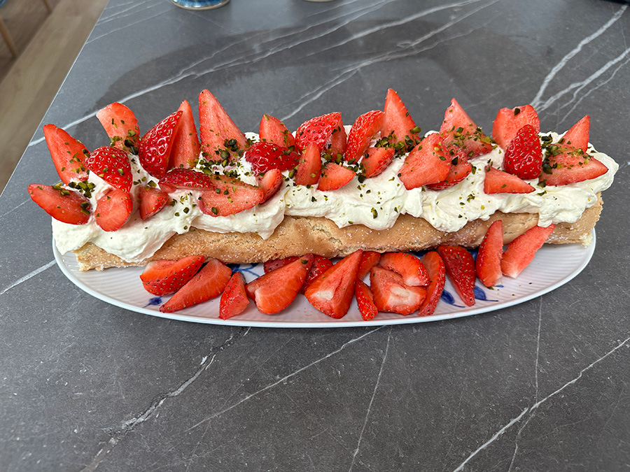 Roulade med friske jordbær